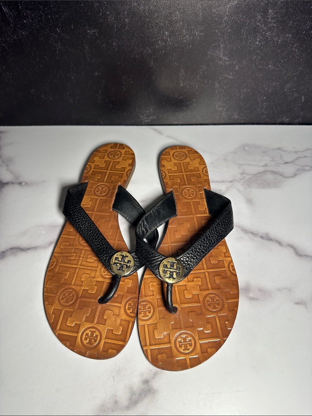 Tory Burch Black Leather Logo Thong Sandals with Brown Footbed